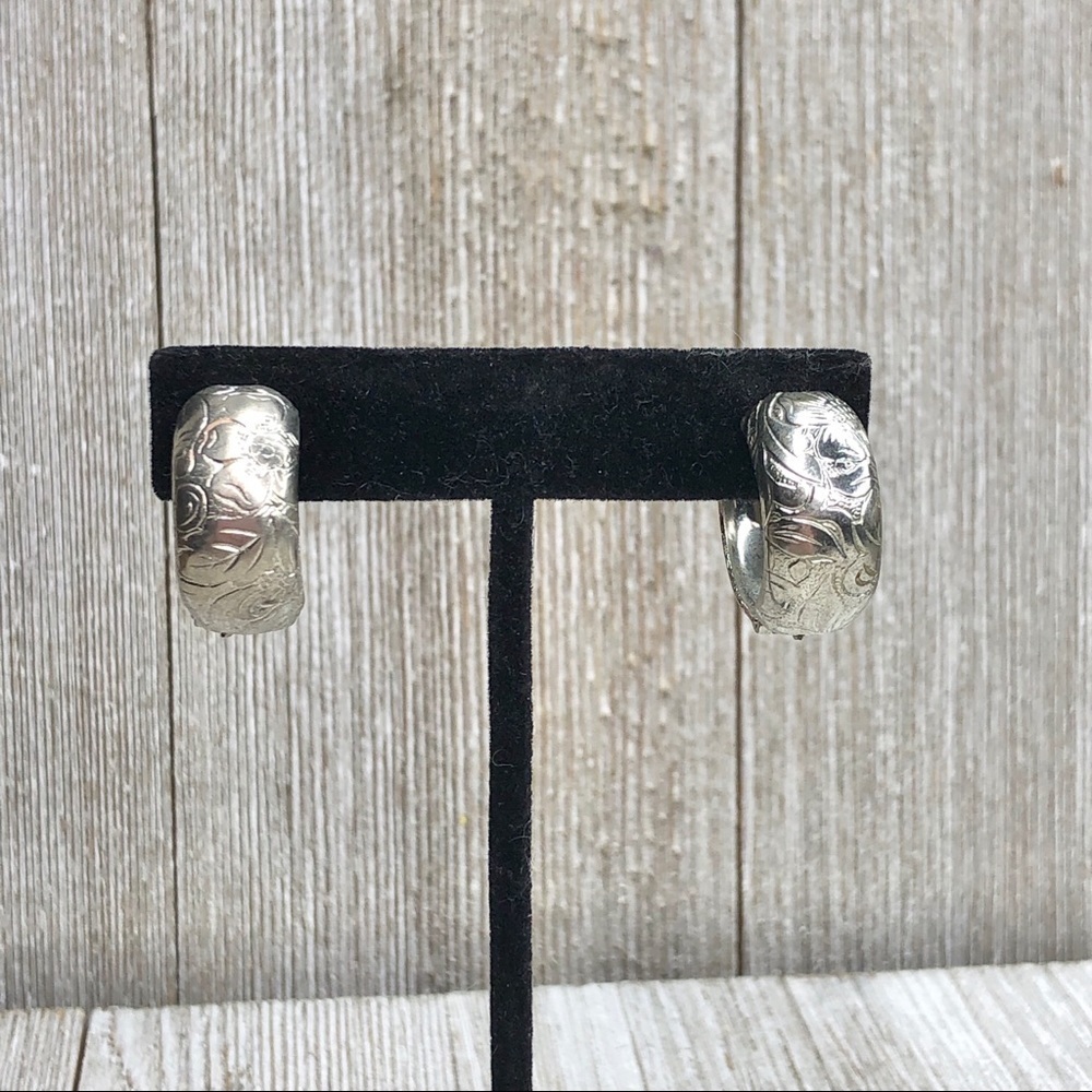 Vintage Etched Silver Tone Hoop Clip-on Earrings